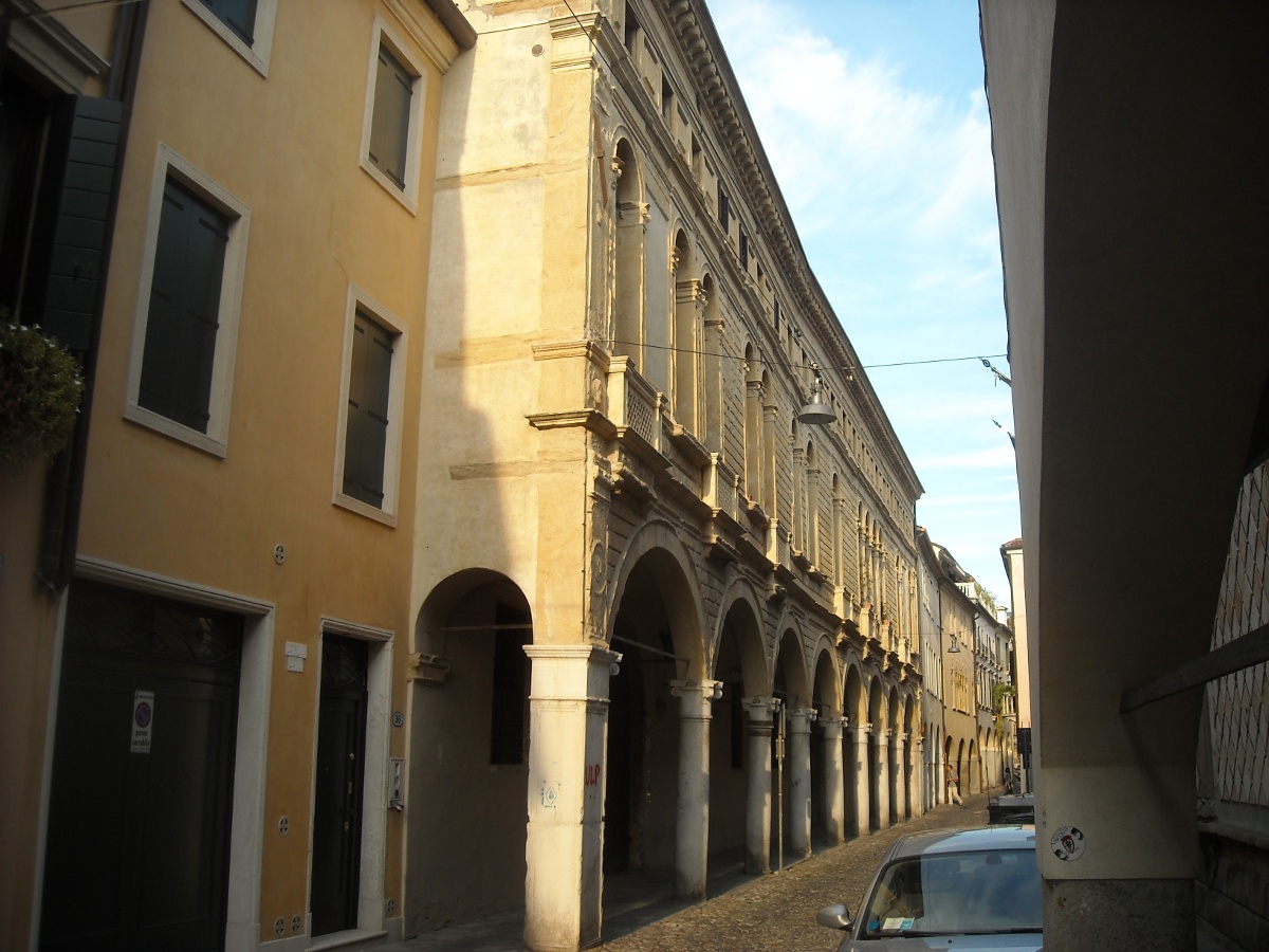 Palazzo Candi