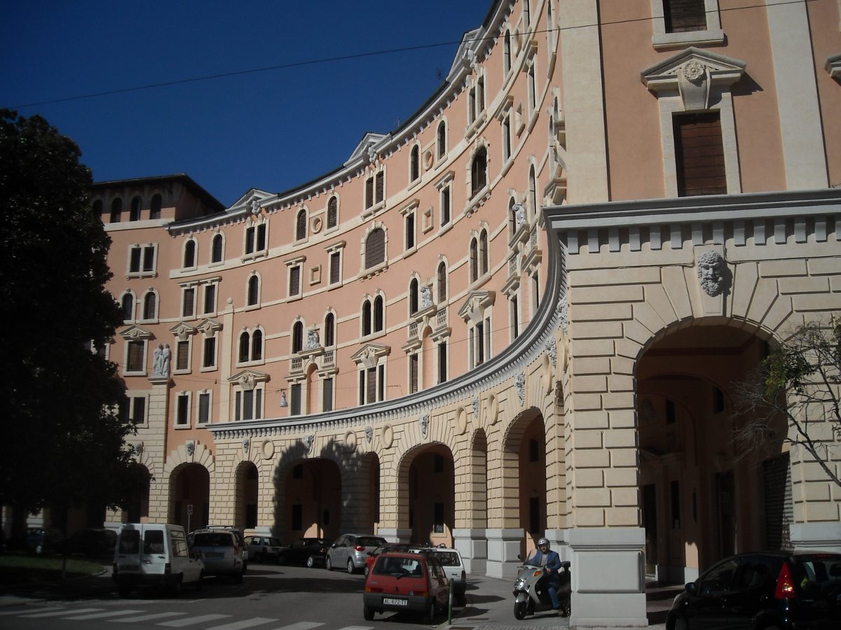 Palazzo Esedra: ala sinistra
