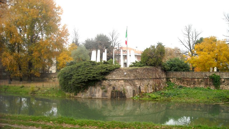 Bastione della Ghirlanda (imm. 16:9) Bastione della Ghirlanda