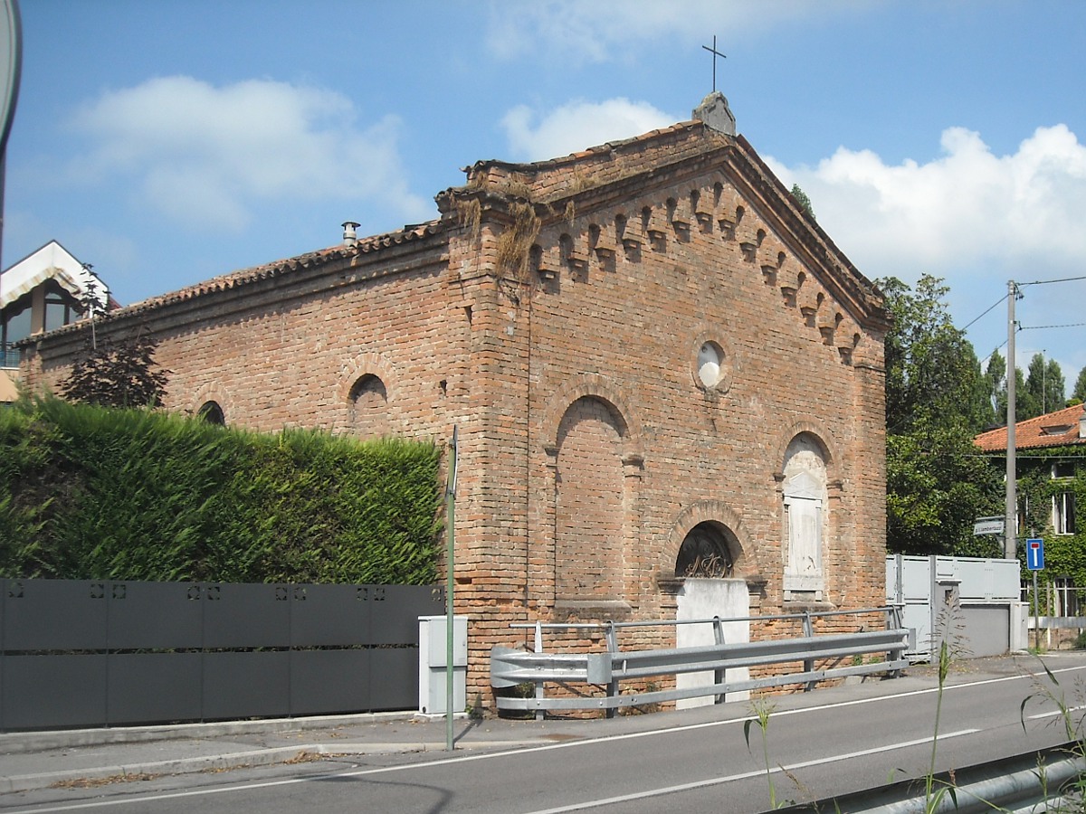 Chiesetta in via P. Bembo