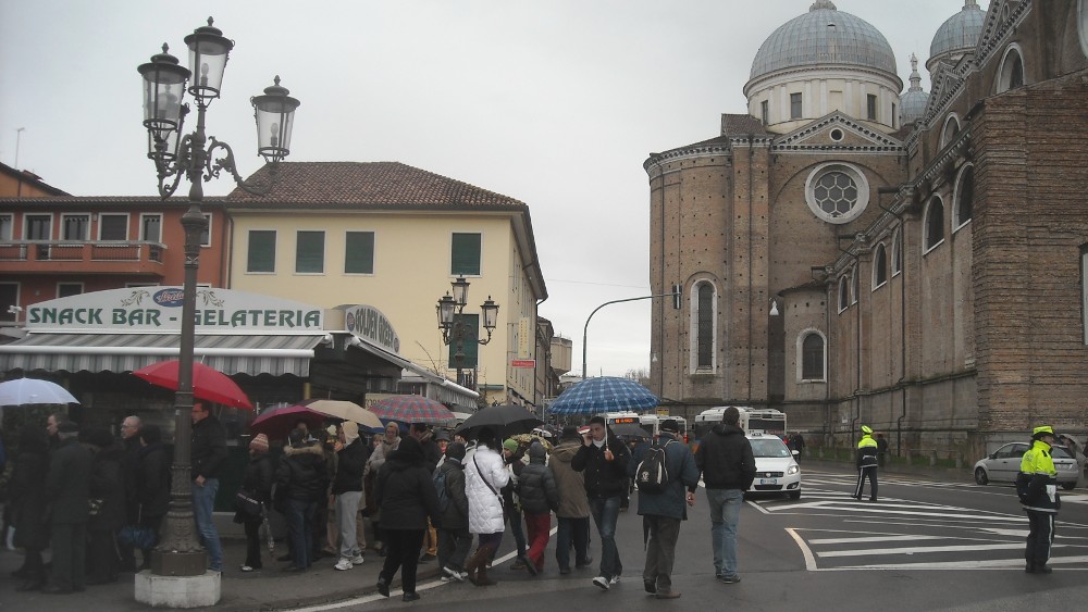 in fianco a S. Giustina 06_eventi/078_giustina.jpg