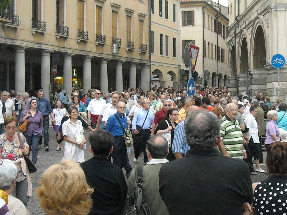 Gruppo di devoti del Santo e pellegrini