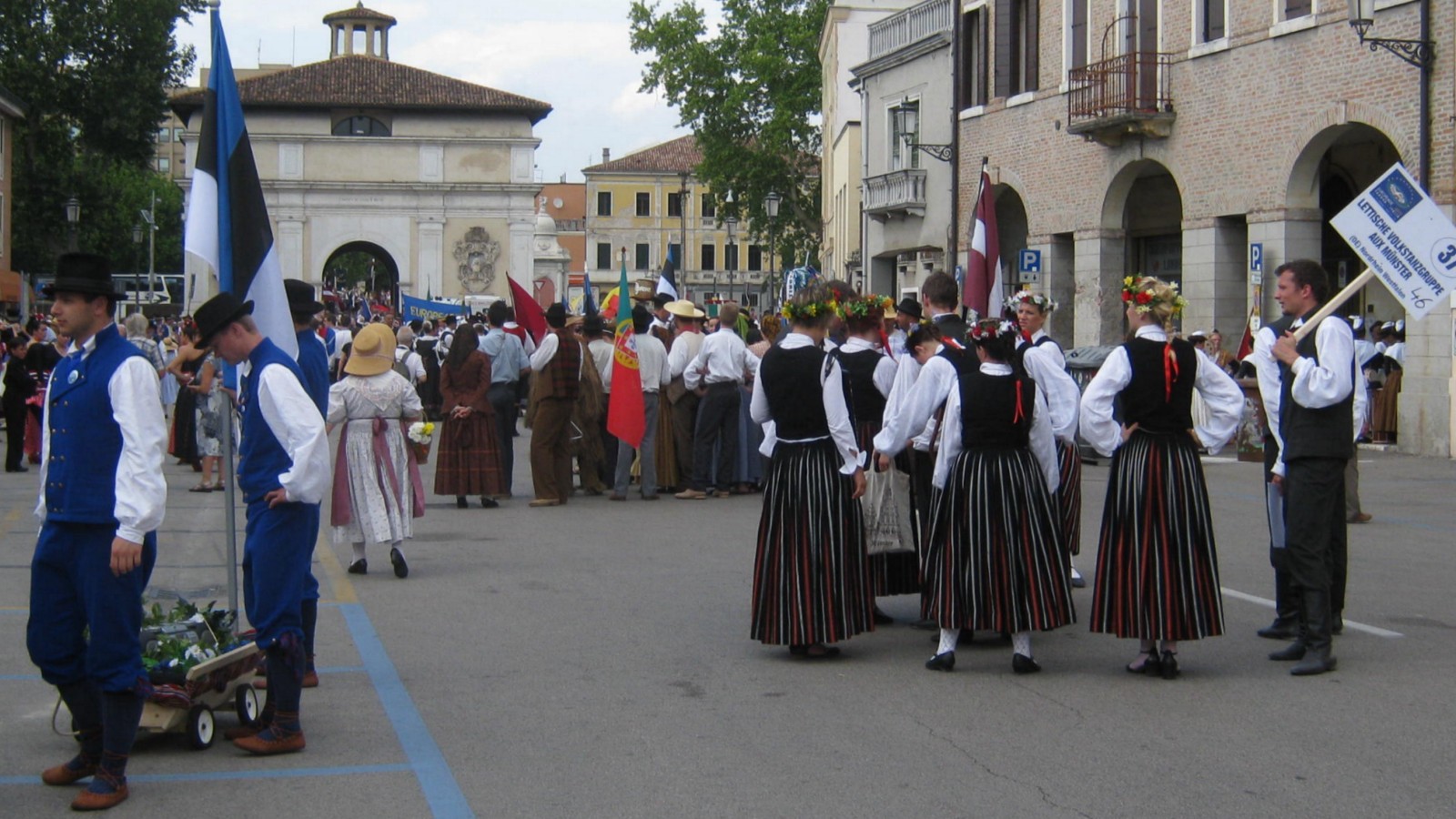 Al portello 5 06_eventi/10-05_portello.jpg