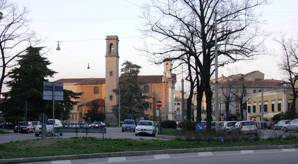 Piazzale S. Croce