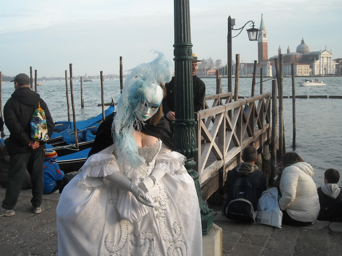 Se una dama mostra il seno