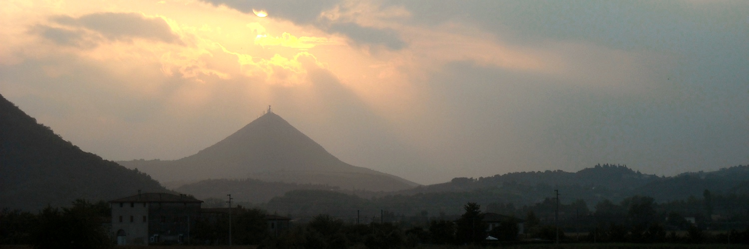 Il sole illumina il monte