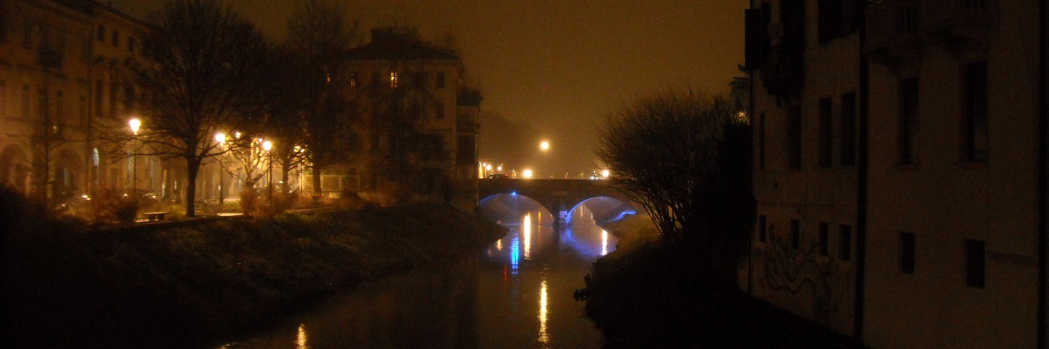 Il blu di ponte Tadi