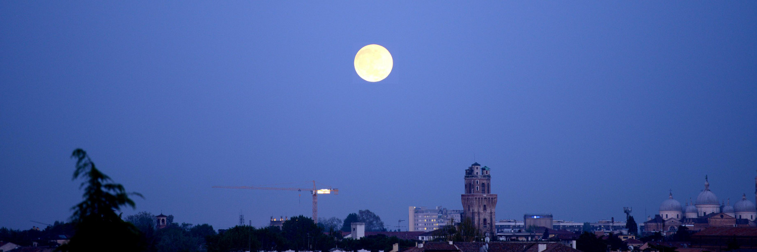 La Specola, Santa Giustina e la luna