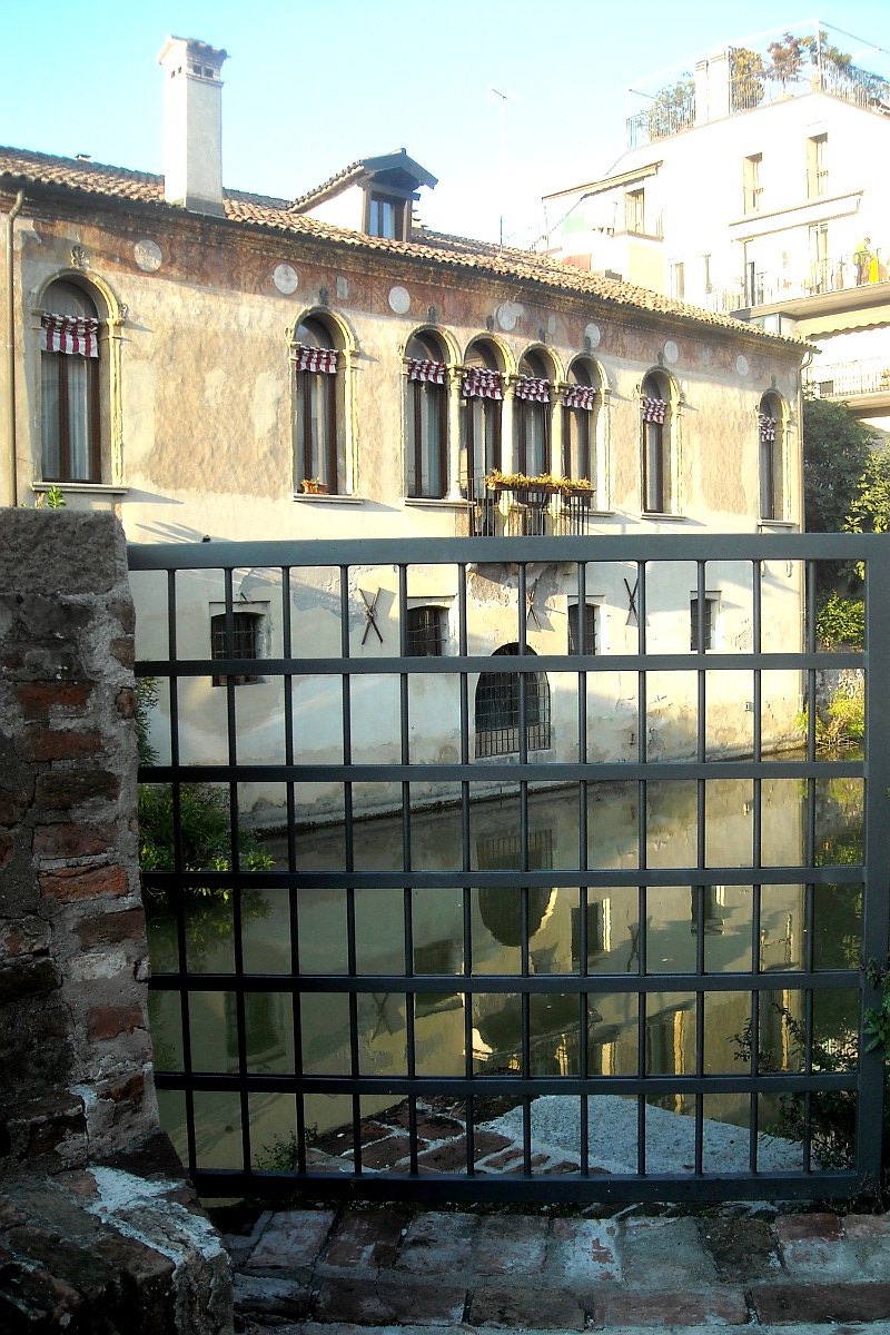 Lungo il Naviglio