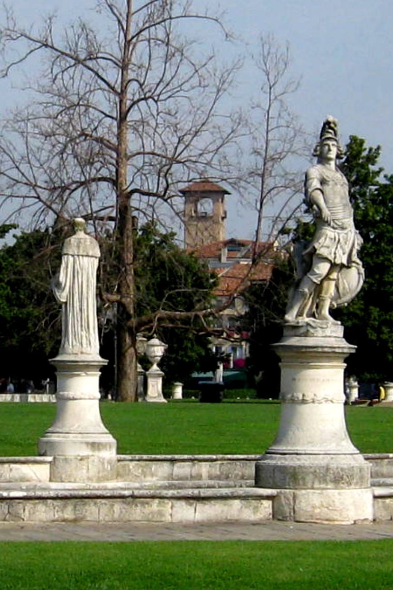 In Prato della Valle