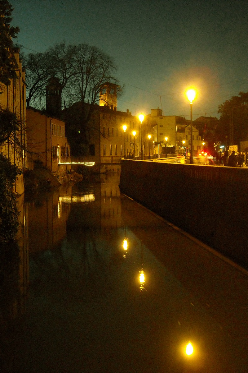 Luci sul canale