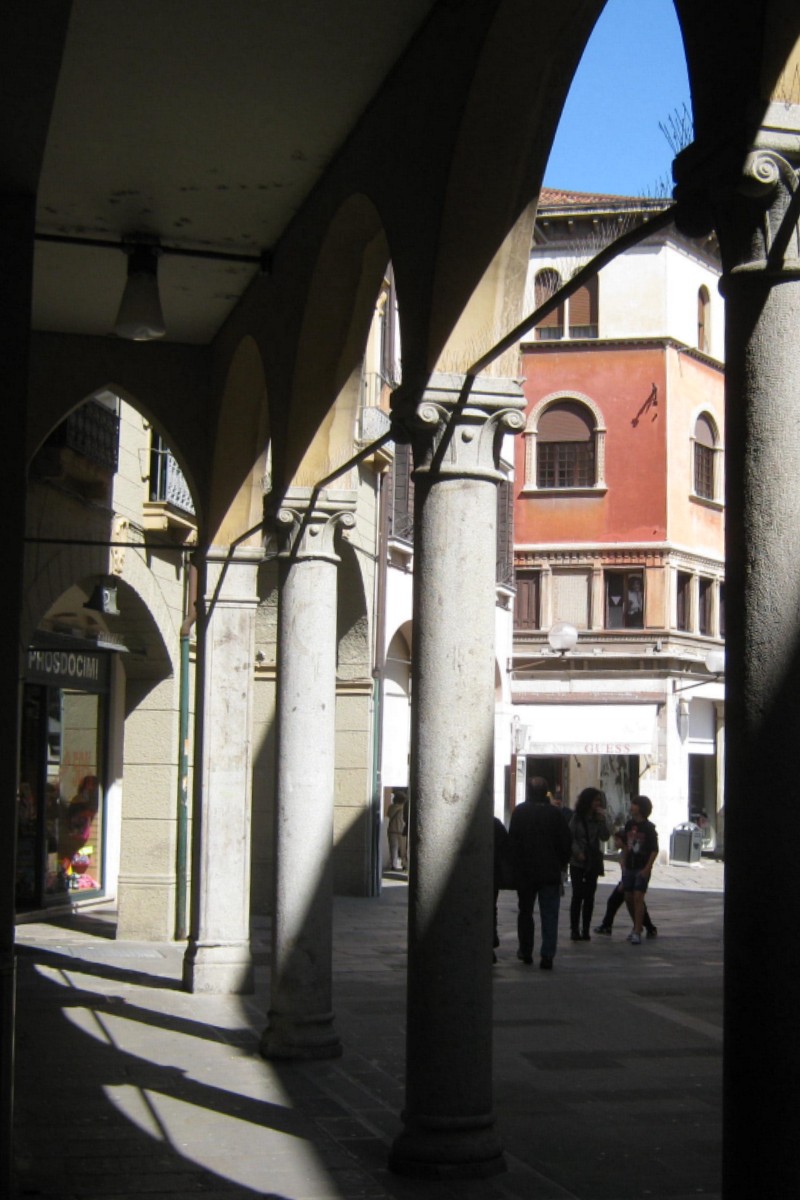 Vicolo Cappellato Pedrocchi Vicolo Cappellato Pedrocchi