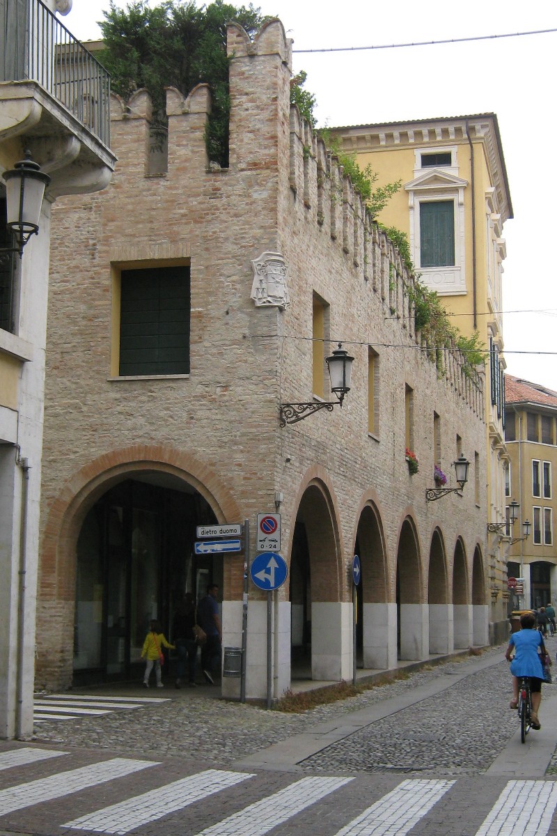 Via Vescovado Via Vescovado